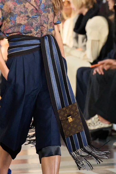 Look 67